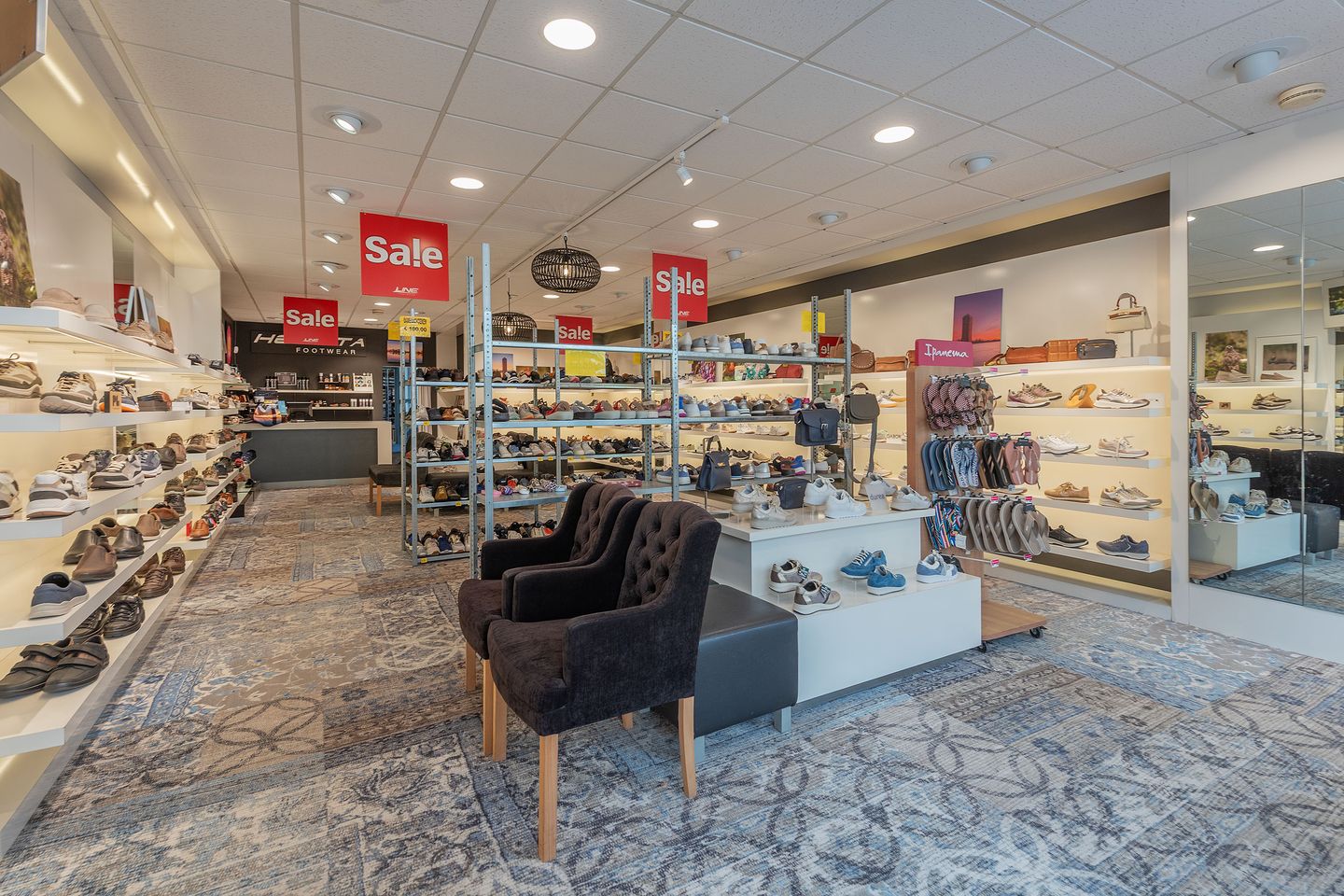 Bekijk foto 3 van Dorpsstraat 16