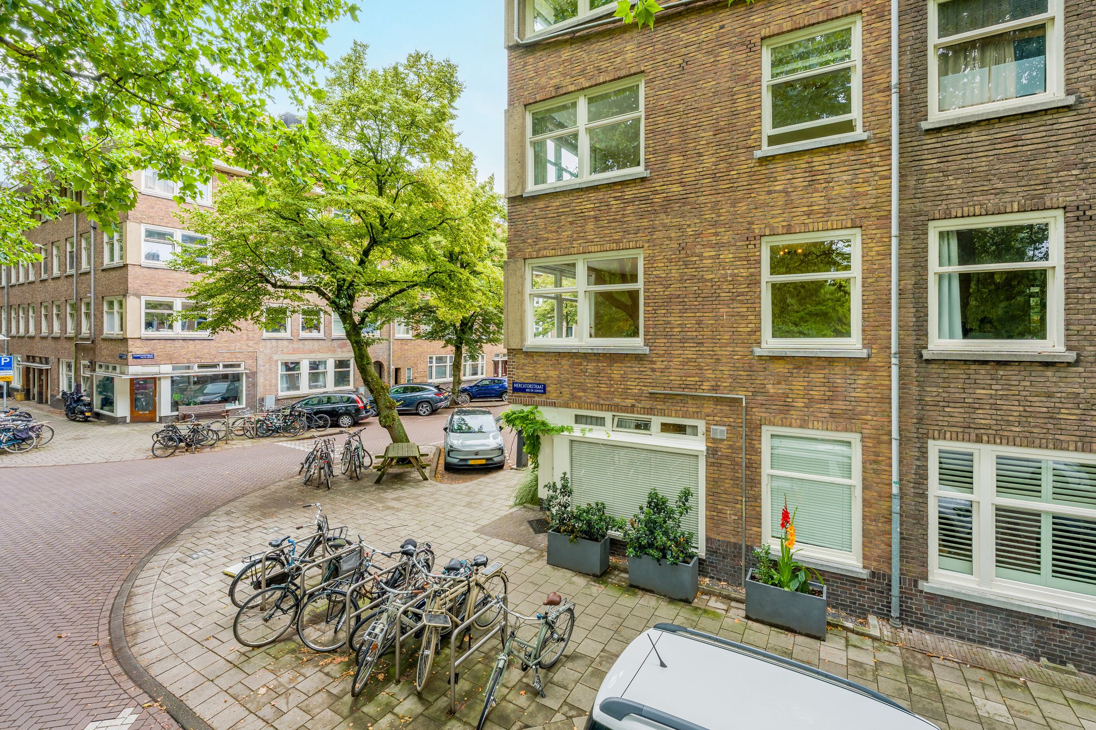 Foto 18 van Hondiusstraat 2-A