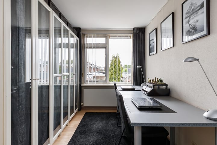 Tussenwoning te koop: Rijnlaan 3, Harmelen