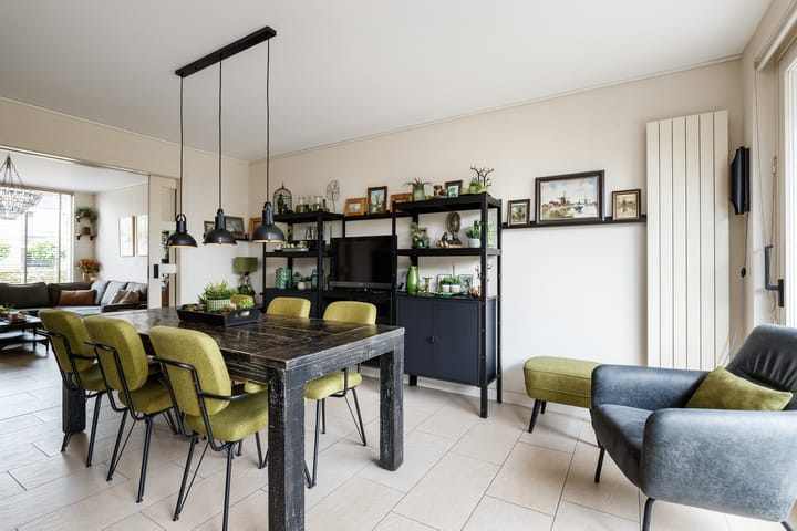 Tussenwoning te koop: Rijnlaan 3, Harmelen