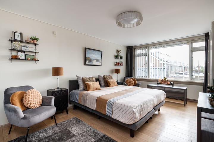Tussenwoning te koop: Rijnlaan 3, Harmelen