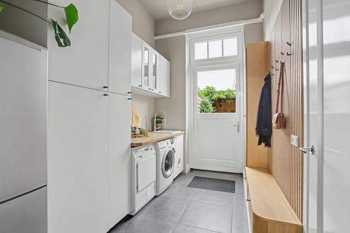Tussenwoning te koop: Boddenkamplaan 35, Enschede