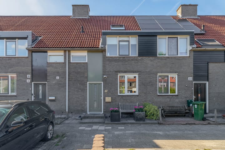 Tussenwoning te koop: Smerenburg 47, Krimpen Aan De Lek
