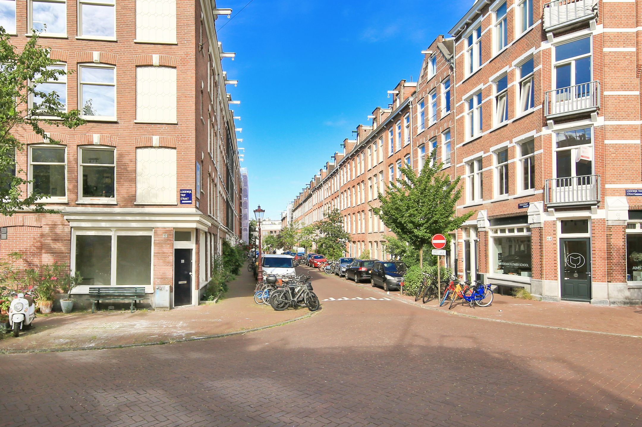 Photo 30 of Lodewijk Tripstraat 17-H