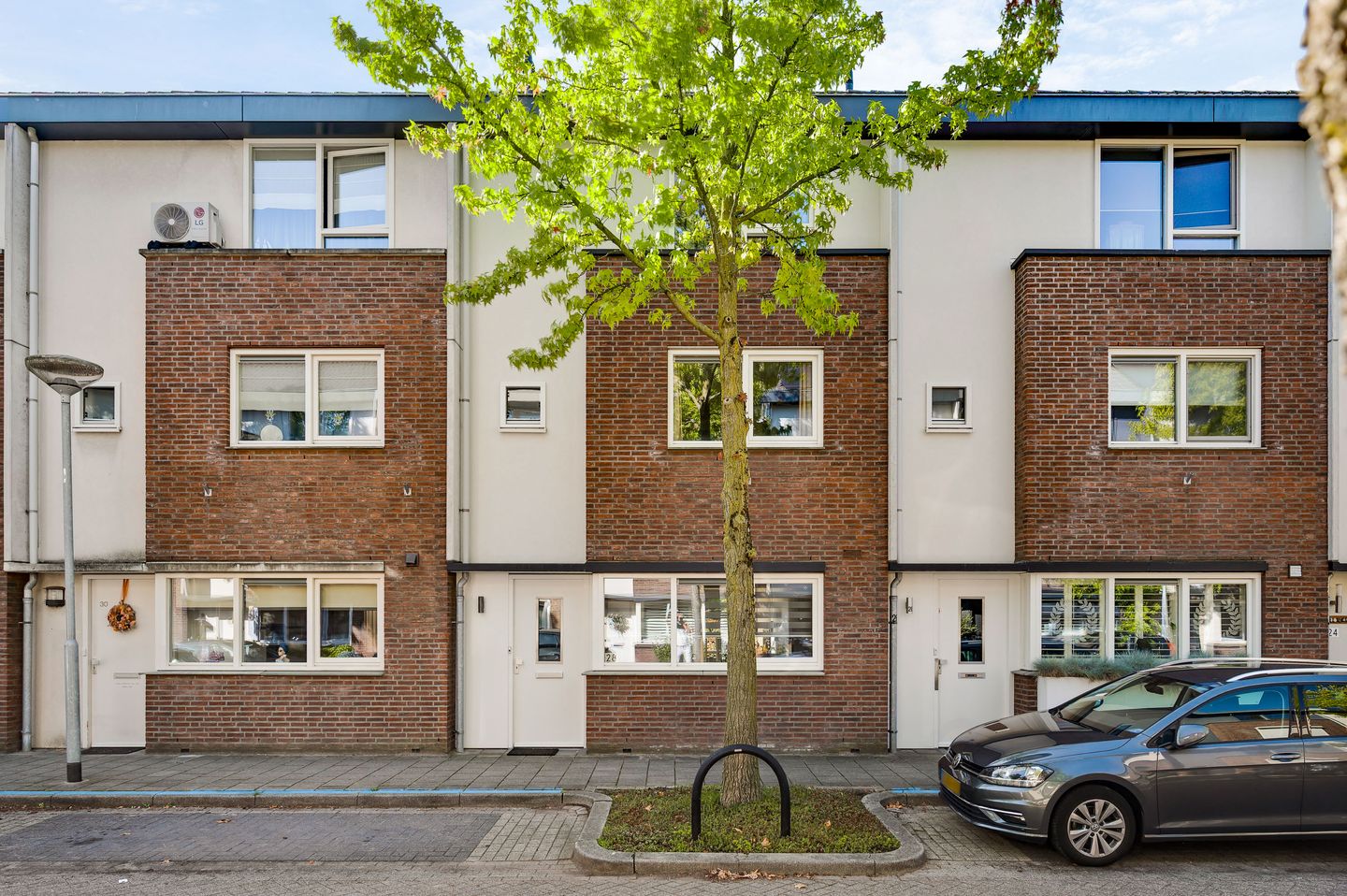 Photo 34 of Engeliena Schaapstraat 28
