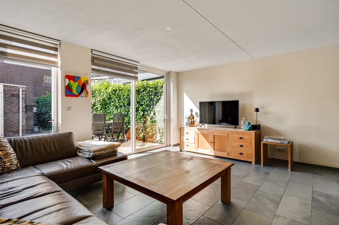 Photo 11 of Engeliena Schaapstraat 28