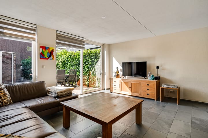 Tussenwoning te koop: Engeliena Schaapstraat 28, Venlo
