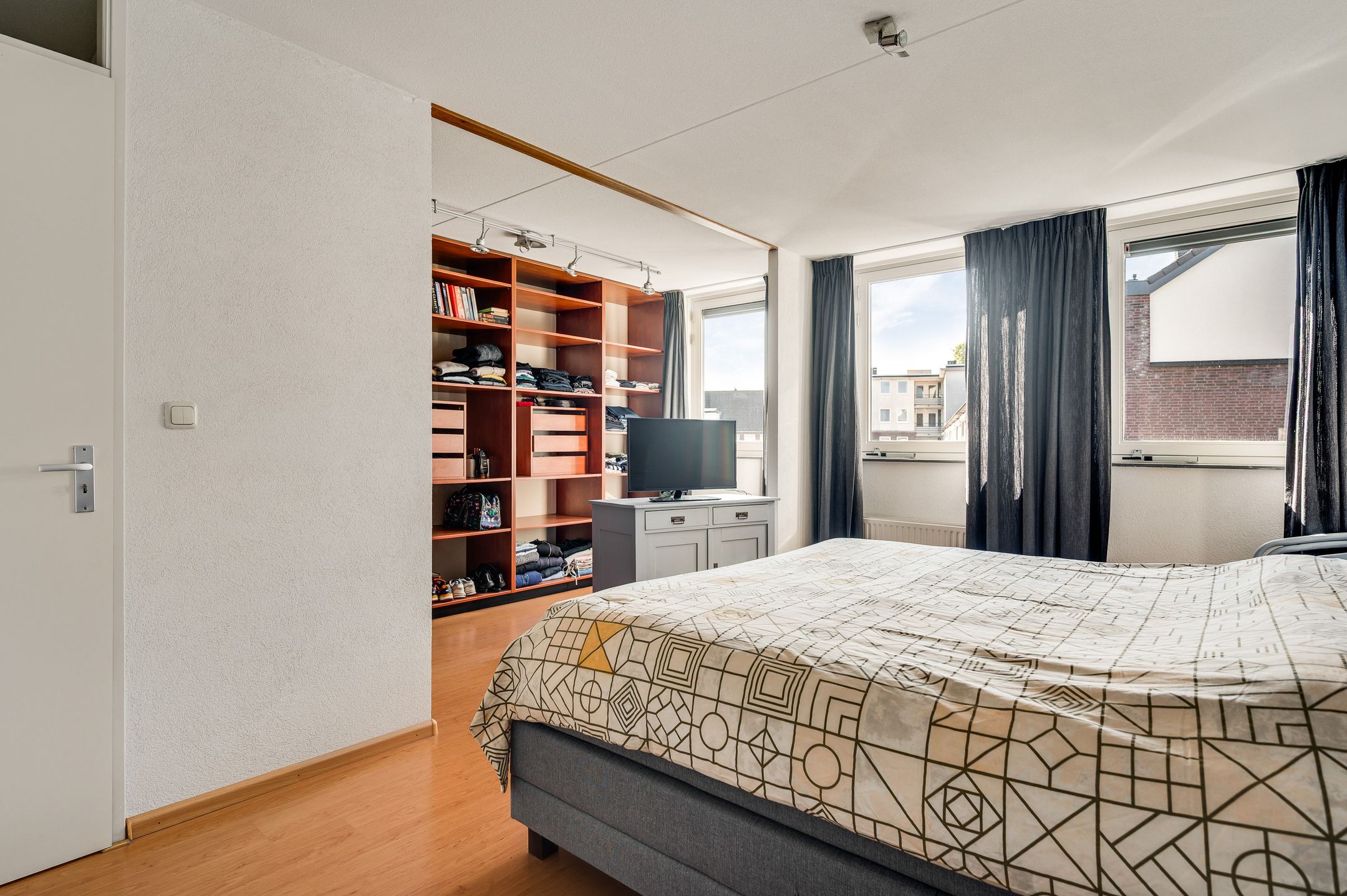 Photo 21 of Engeliena Schaapstraat 28