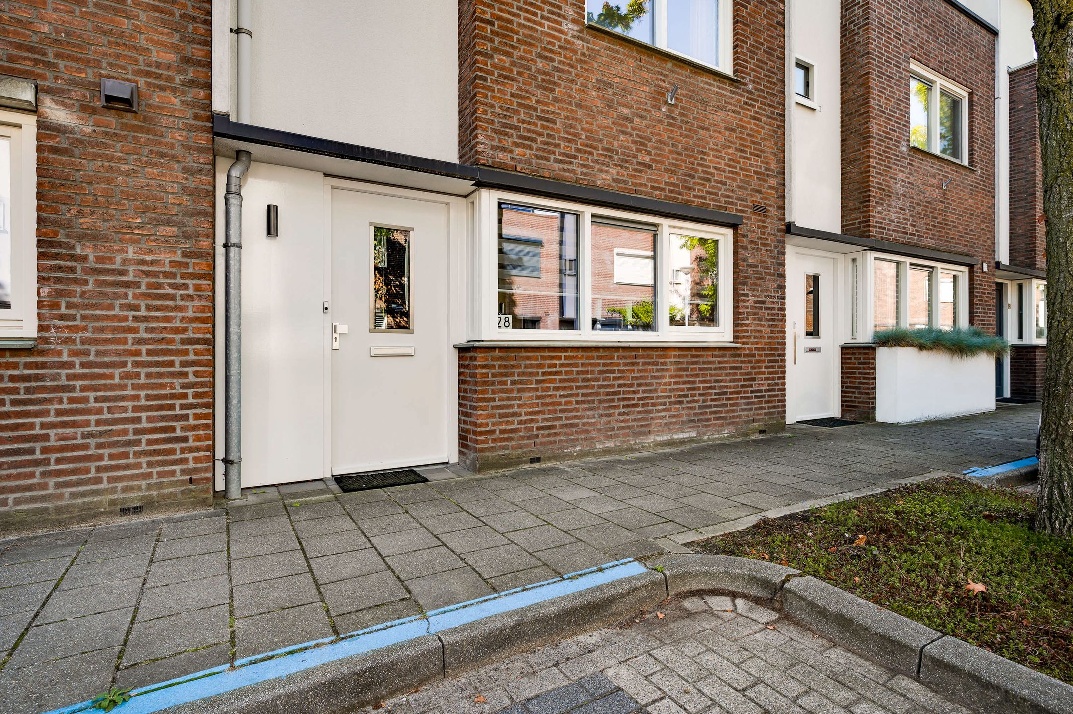 Photo 6 of Engeliena Schaapstraat 28
