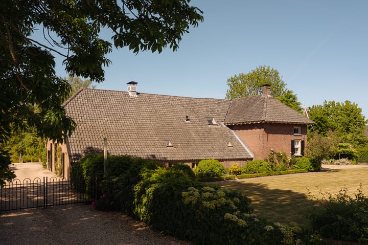 Vrijstaande woning te koop: Lingedijk 30, Wadenoijen