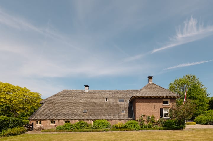Vrijstaande woning te koop: Lingedijk 30, Wadenoijen