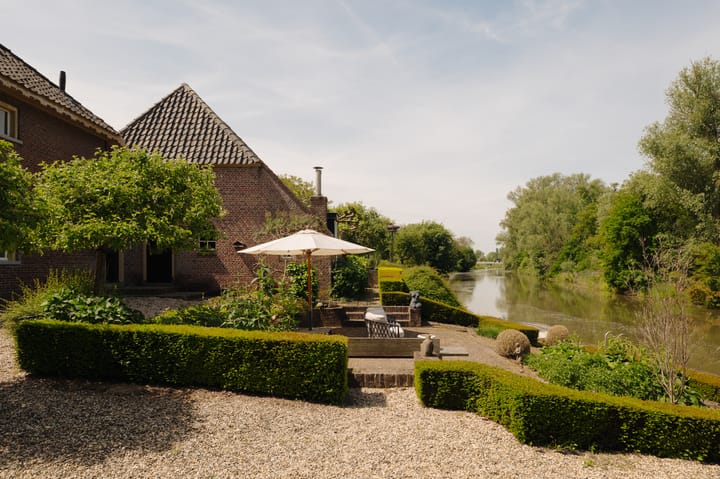 Vrijstaande woning te koop: Lingedijk 30, Wadenoijen