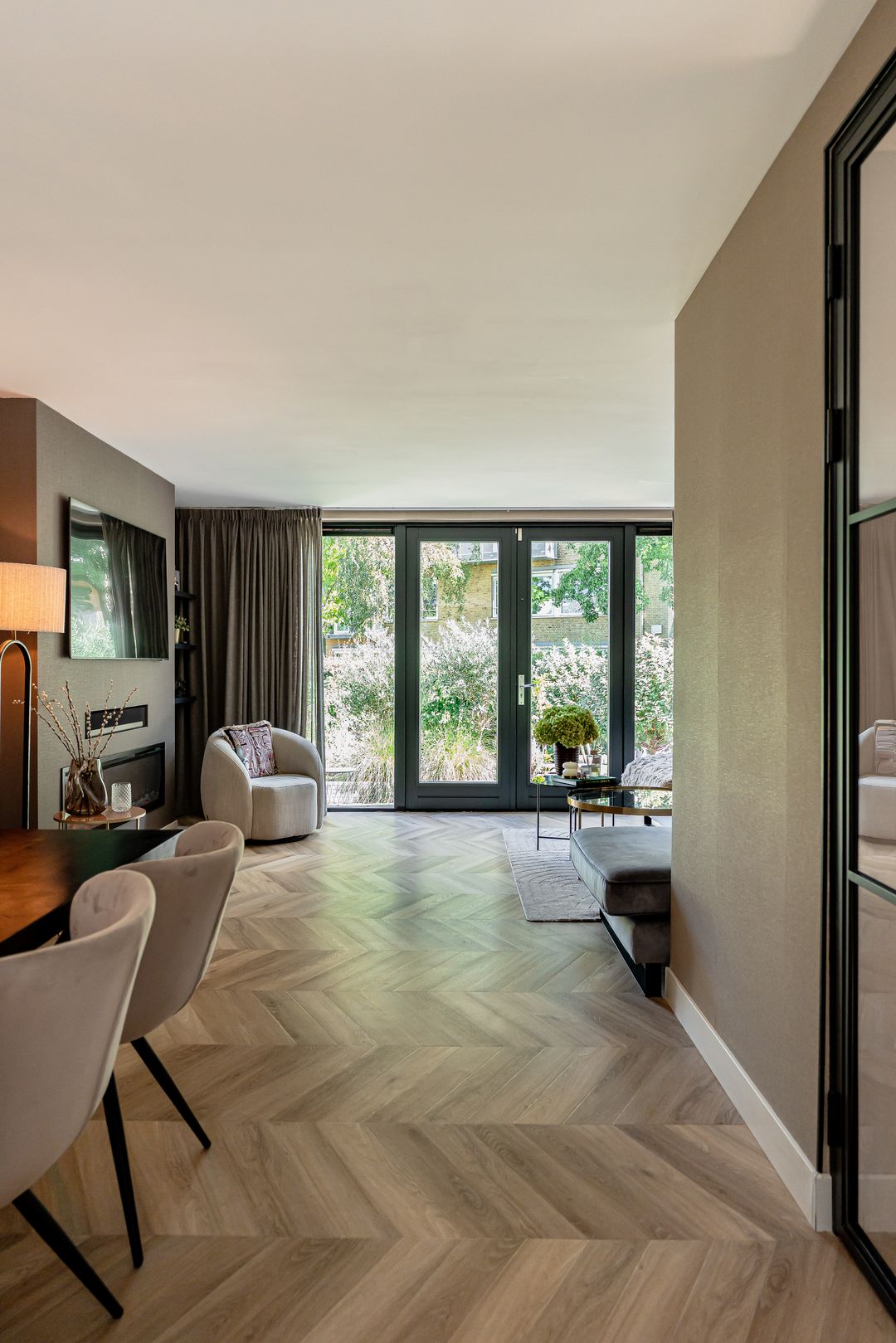 Photo 16 of Prins Bernhardstraat 10