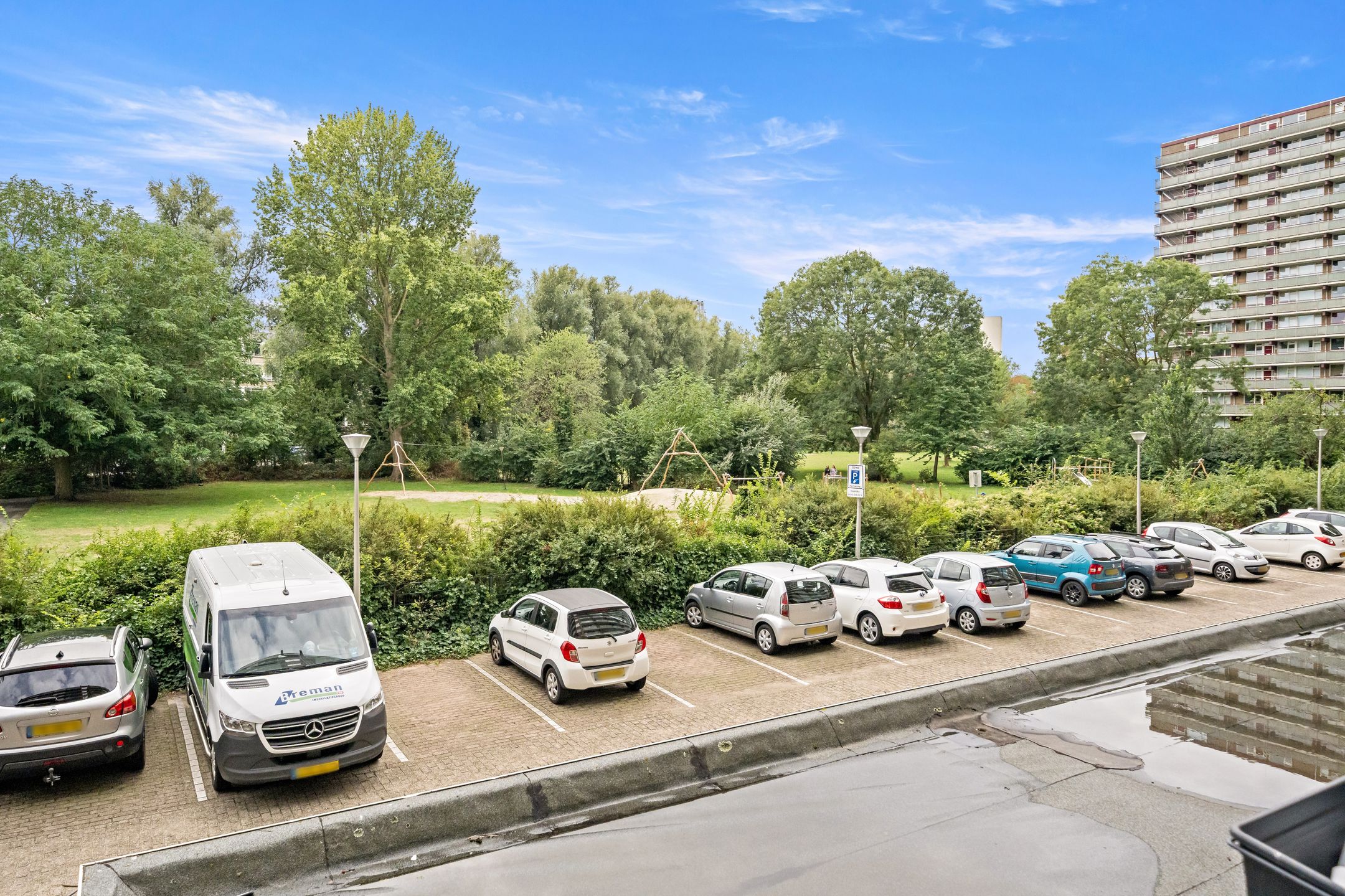 Photo 21 of Heiloostraat 277