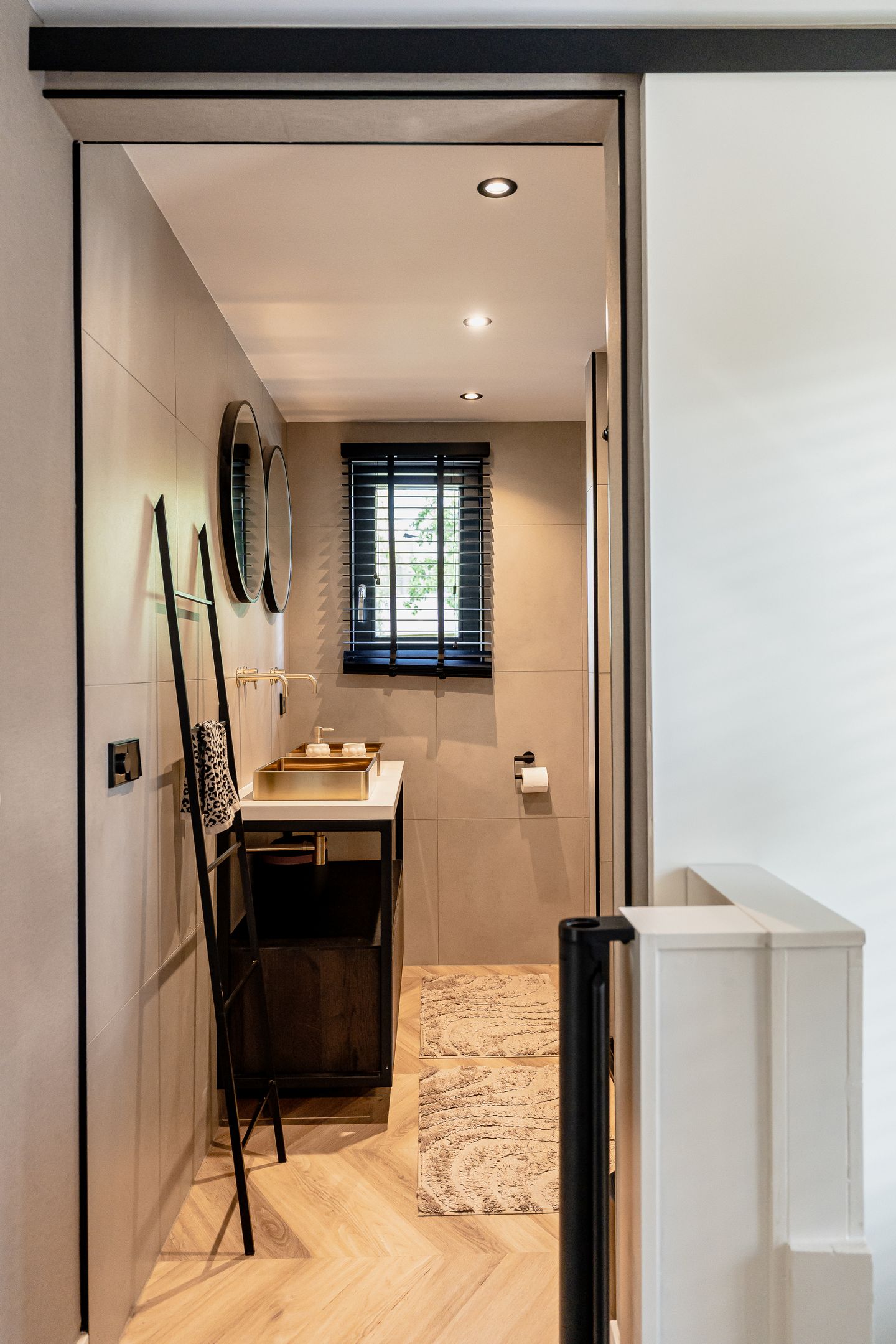 Photo 25 of Prins Bernhardstraat 10