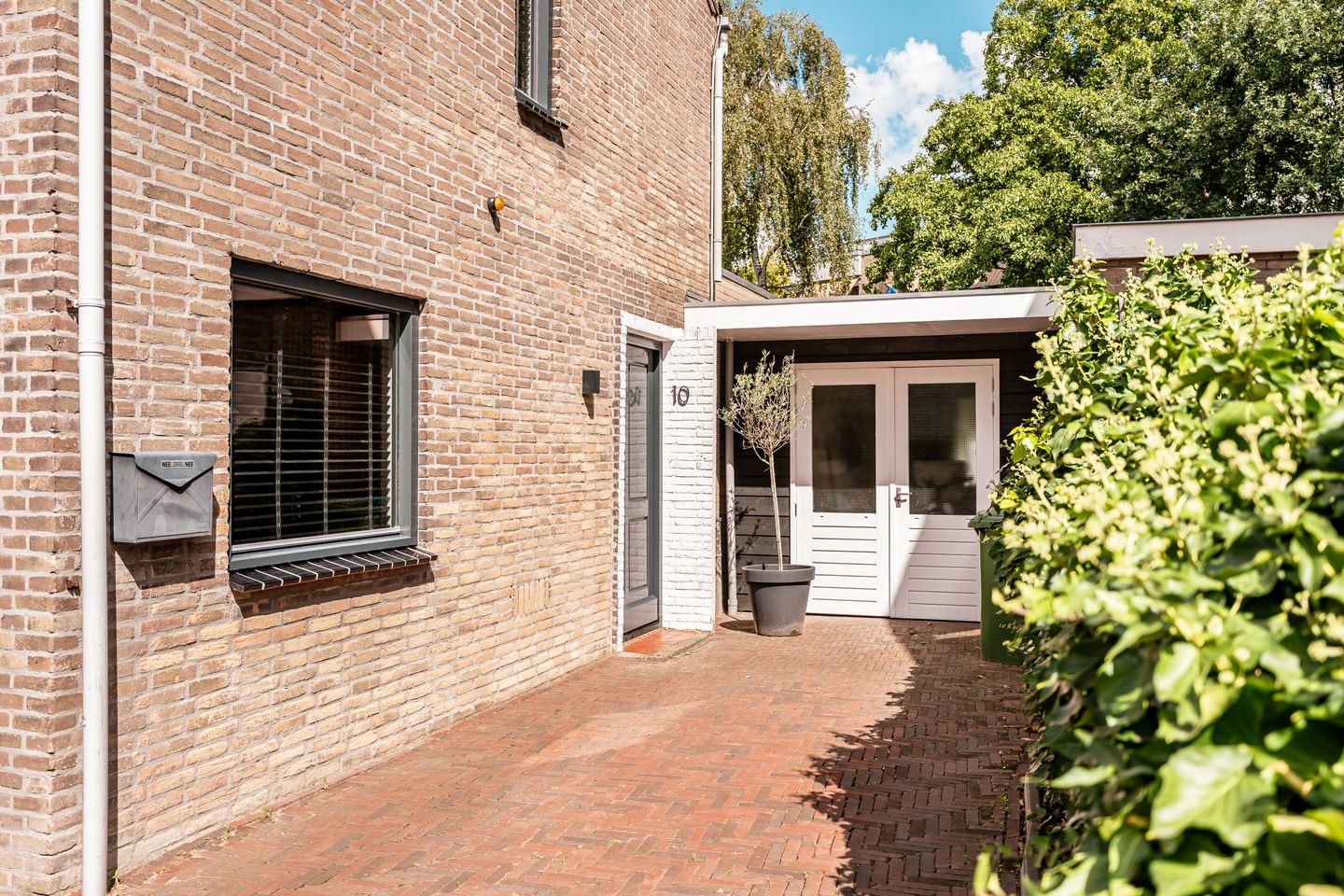Photo 40 of Prins Bernhardstraat 10