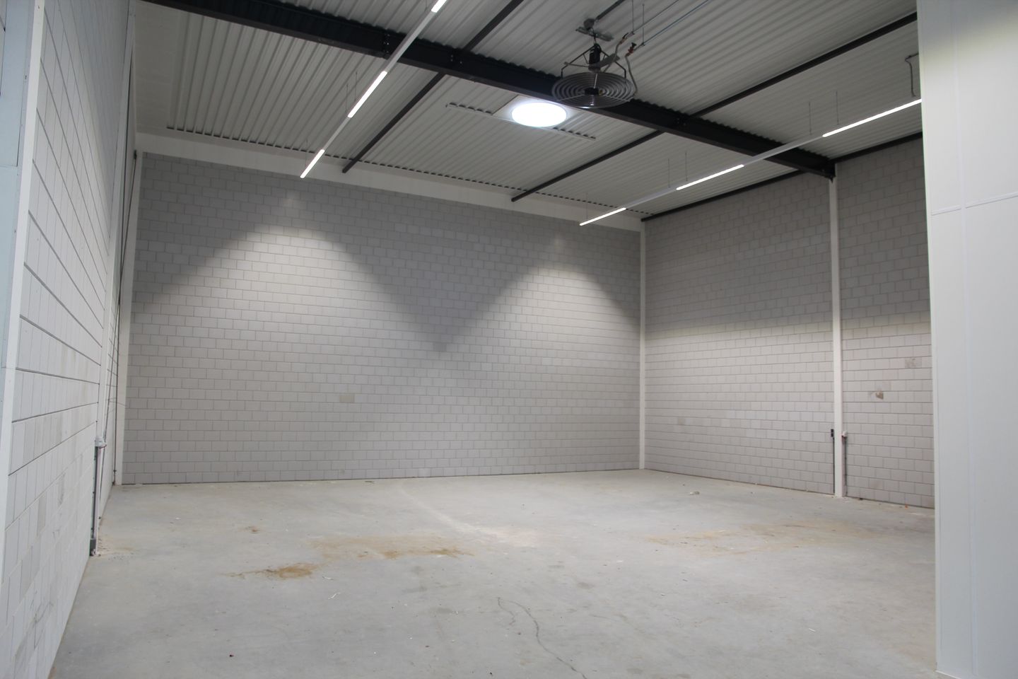 View photo 3 of Bellstraat 39