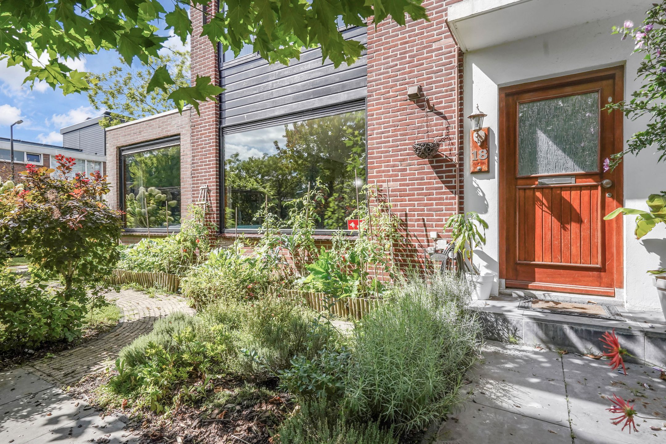 Leeghwaterstraat 18 