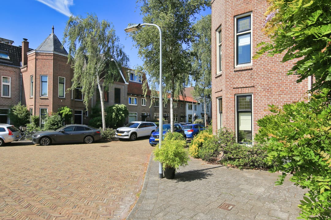 Foto 43 van Madoerastraat 17