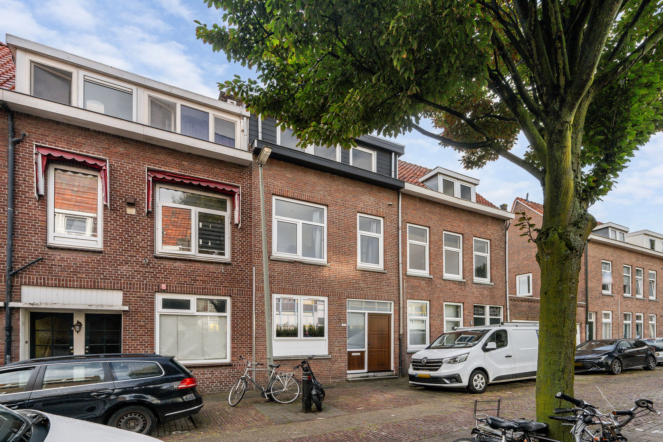 Photo 39 of Numansdorpsestraat 15