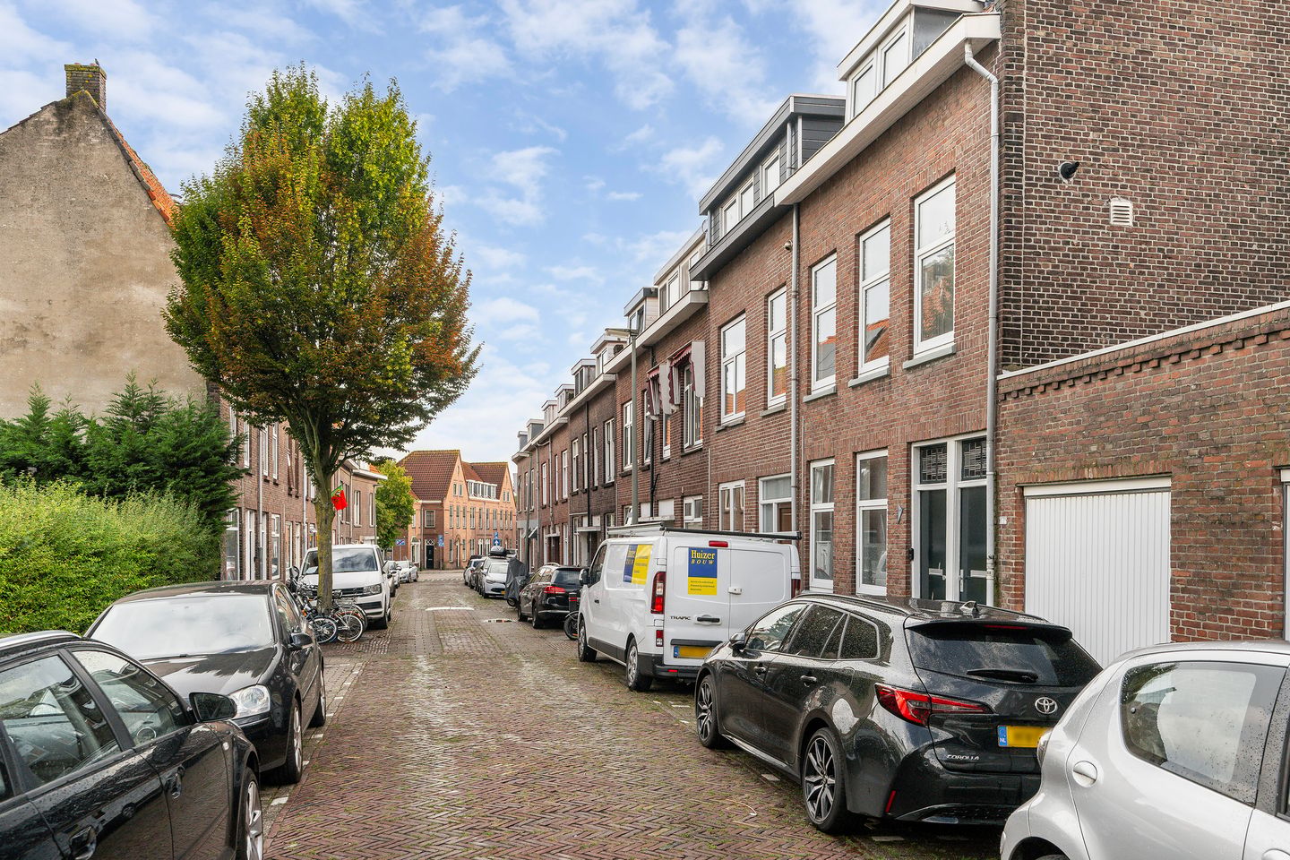 Photo 40 of Numansdorpsestraat 15