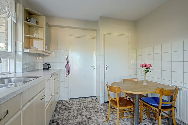 Photo 4 of Dorpsstraat 12