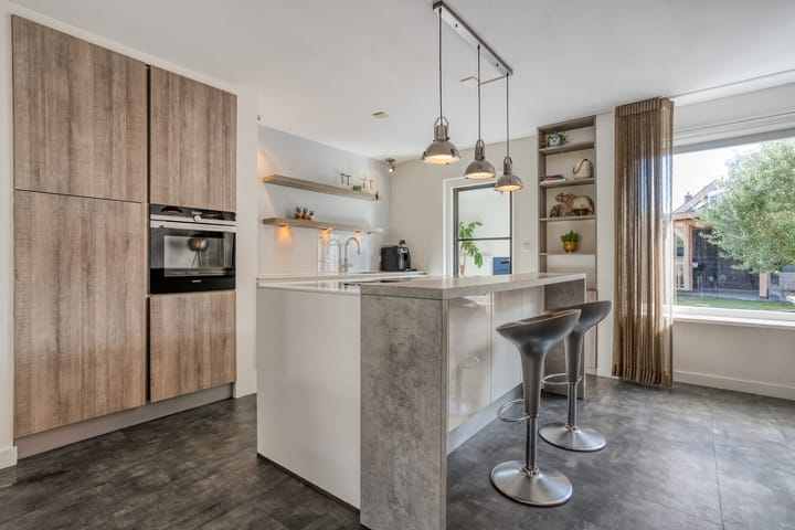 Tussenwoning te koop: Krulmate 28, Zwolle