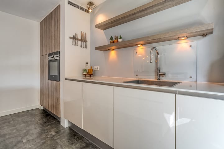 Tussenwoning te koop: Krulmate 28, Zwolle