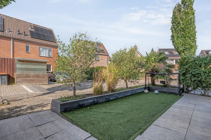 Tussenwoning te koop: Krulmate 28, Zwolle