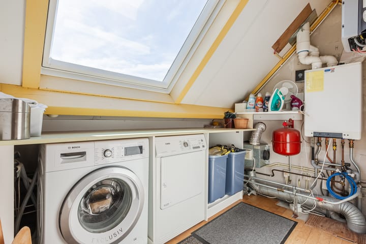 Tussenwoning te koop: Viergang 141, Mijdrecht