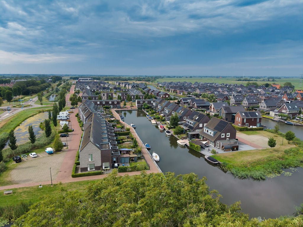 Photo 39 of Douwe Hiddesstraat 22