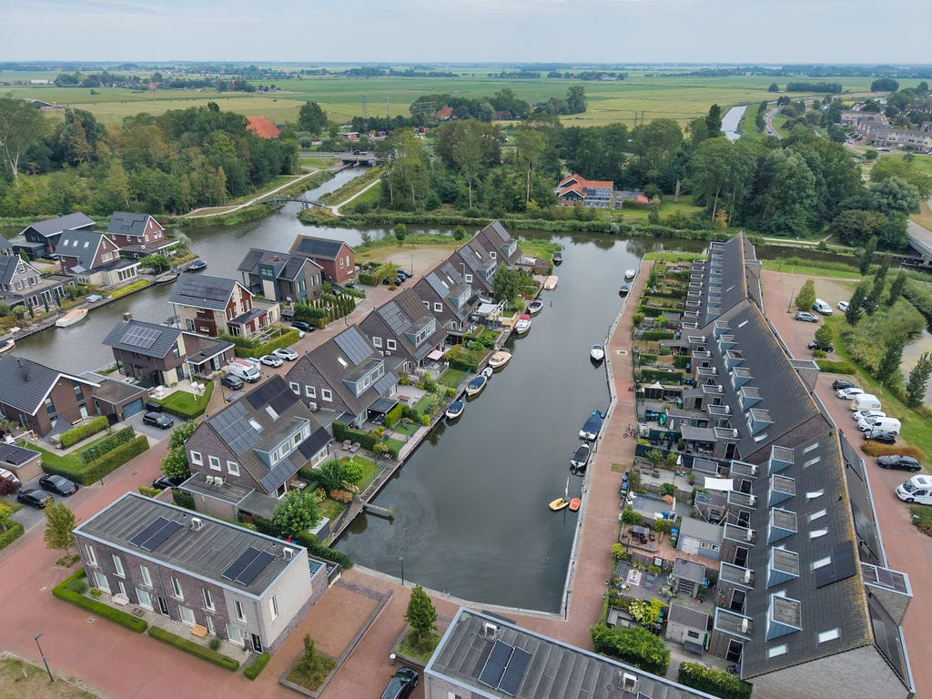 Photo 35 of Douwe Hiddesstraat 22