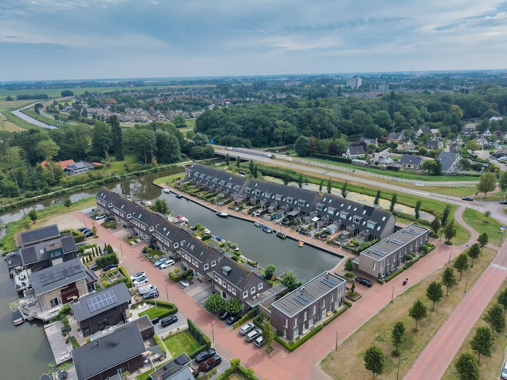 Photo 42 of Douwe Hiddesstraat 22