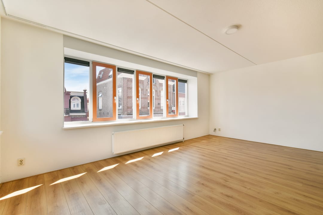 Photo 8 of Zuiderhoofdstraat 57-B