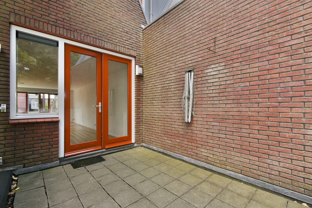 Photo 11 of Zuiderhoofdstraat 57-B