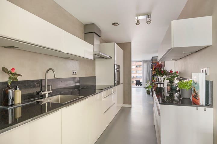 Appartement te koop: Puck van Heelstraat 94, Rotterdam