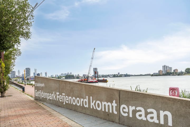Appartement te koop: Puck van Heelstraat 94, Rotterdam