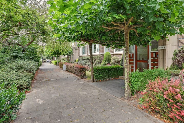 Photo 4 of Cromhoutlaan 14