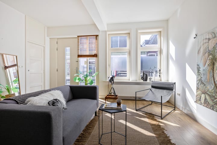 Hoekwoning te koop: Warmoesstraat 70, Groningen