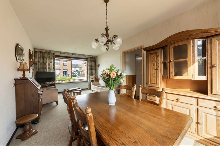 Hoekwoning te koop: Jasmijnstraat 21, Beneden-Leeuwen