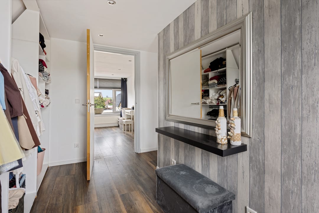 Photo 32 of Hazestraat 52