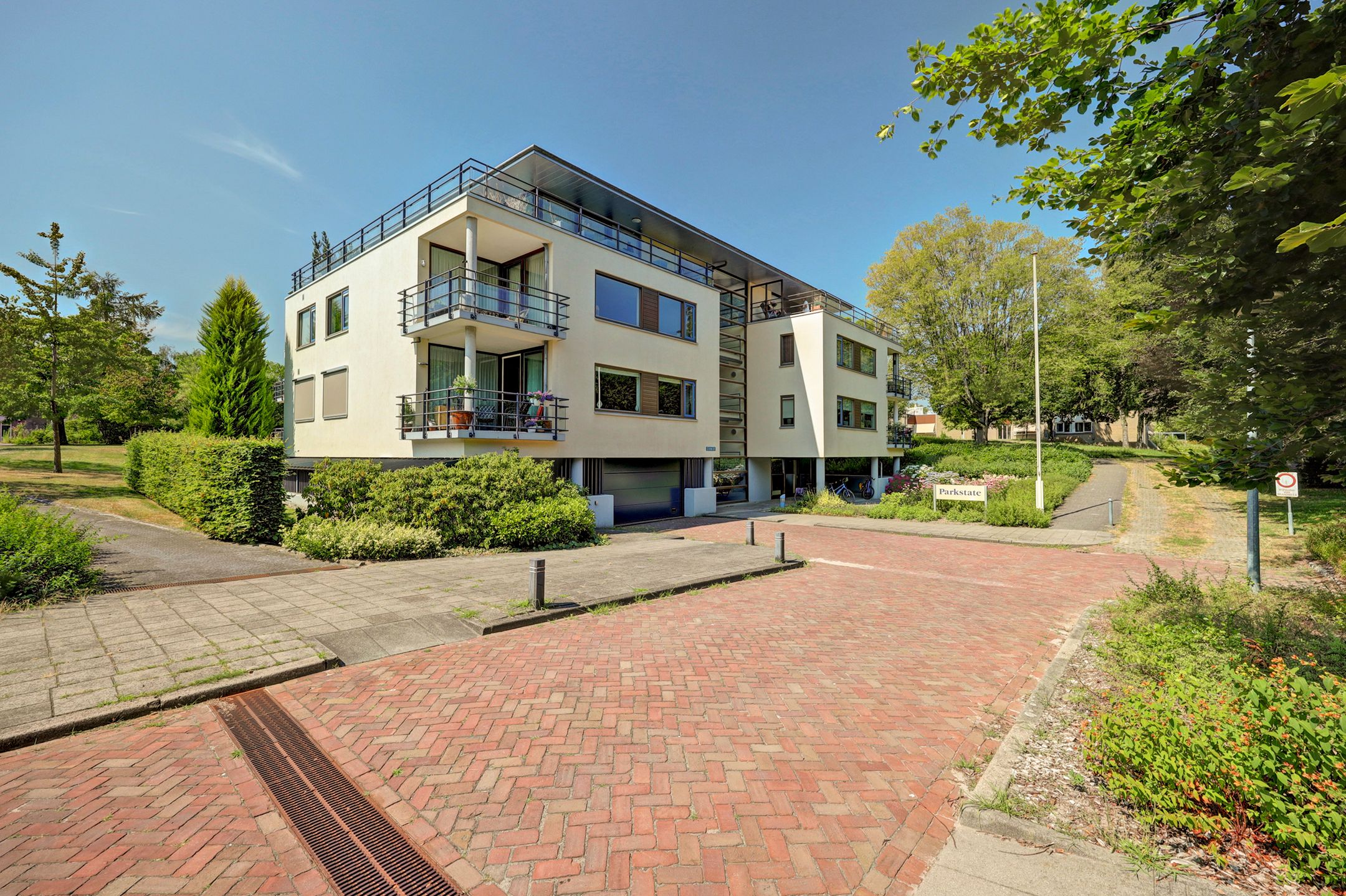 Photo 24 of Parklaan 11