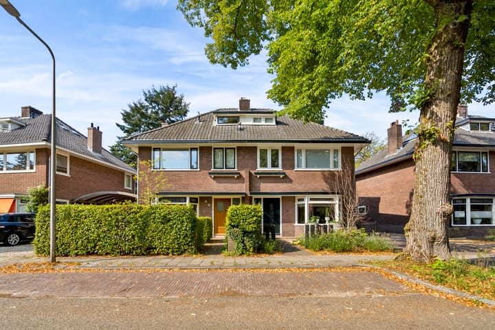 Twee-onder-één-kap te koop: Gerolaan 44, Zeist