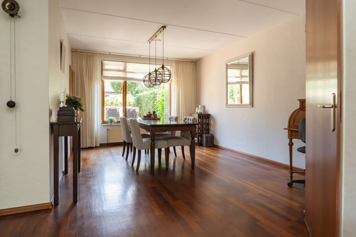 Hoekwoning te koop: Johannes Elsevierlaan 9, Barneveld