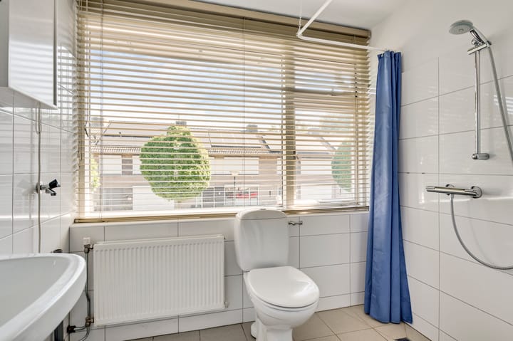 Tussenwoning te koop: Evenestraat 17, Maarheeze