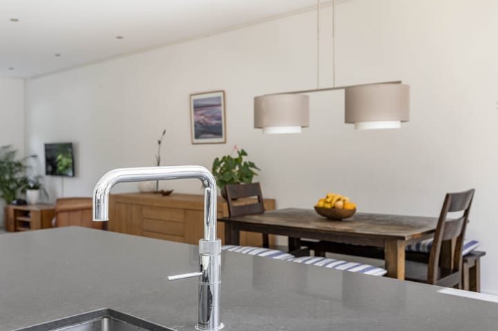 Tussenwoning te koop: Emmakade 12, Amstelveen