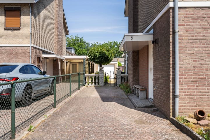 Foto 5 van Moeselplein 3