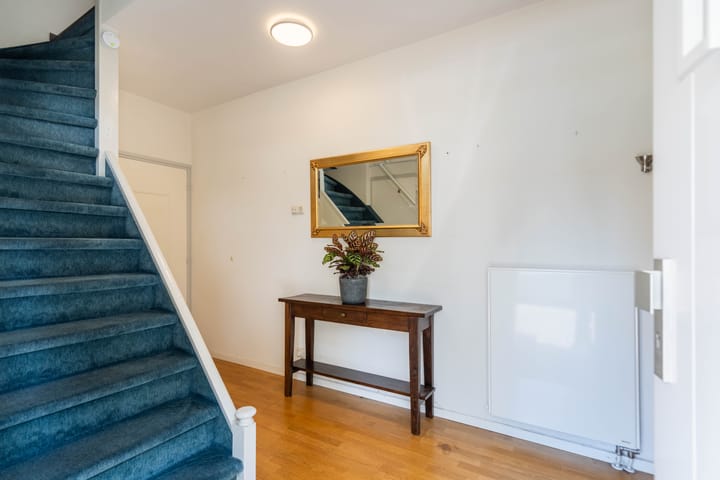 Twee-onder-één-kap te koop: Moeselplein 3, Weert