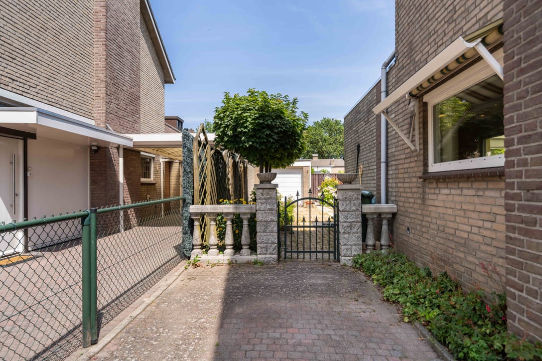 Foto 43 van Moeselplein 3