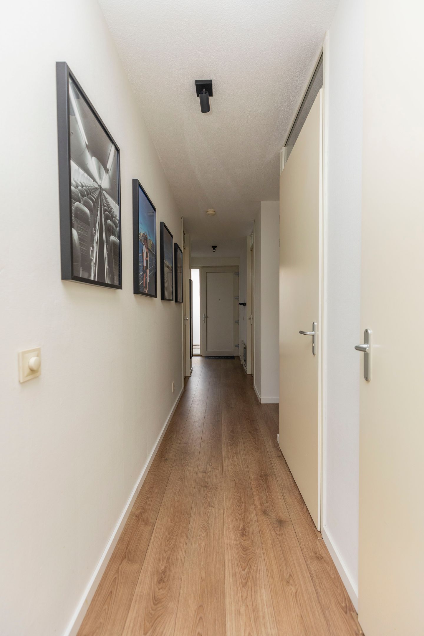 Photo 5 of Avenue Carré 17